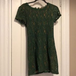 Green lace cap sleeve mini dress